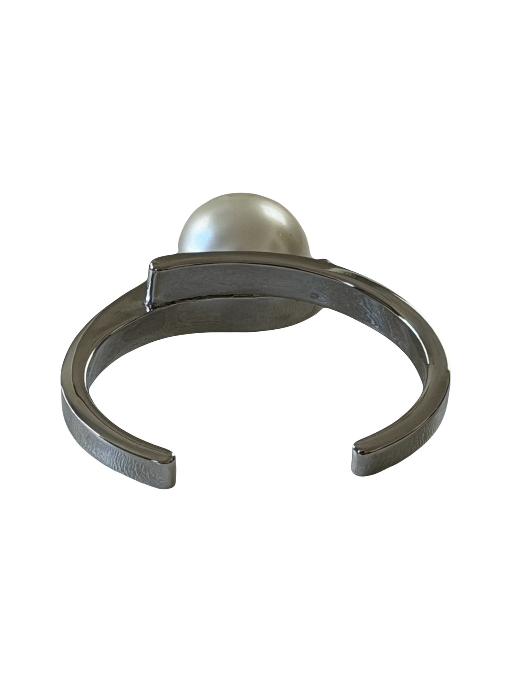 Weighted Pearl Cuff