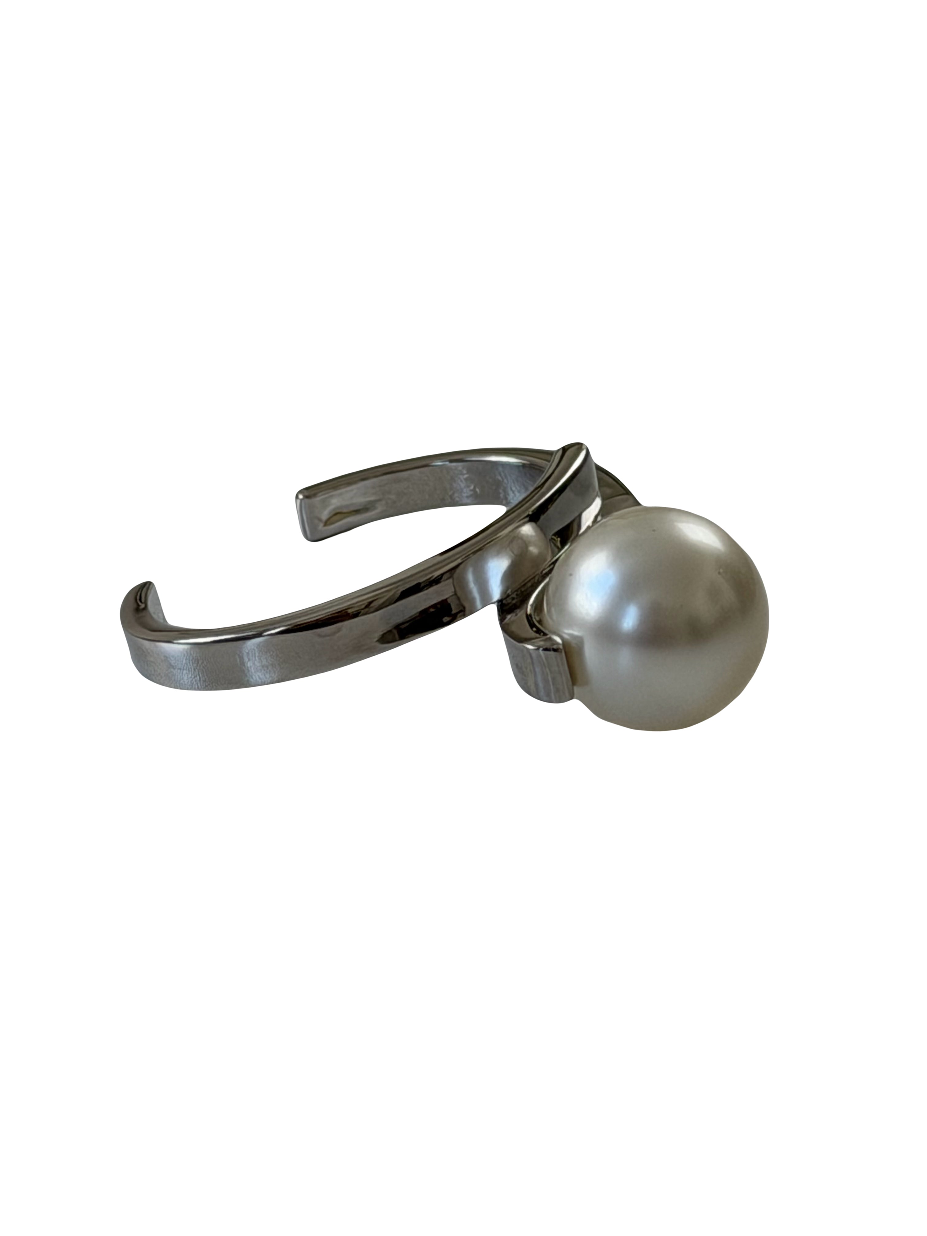 Weighted Pearl Cuff
