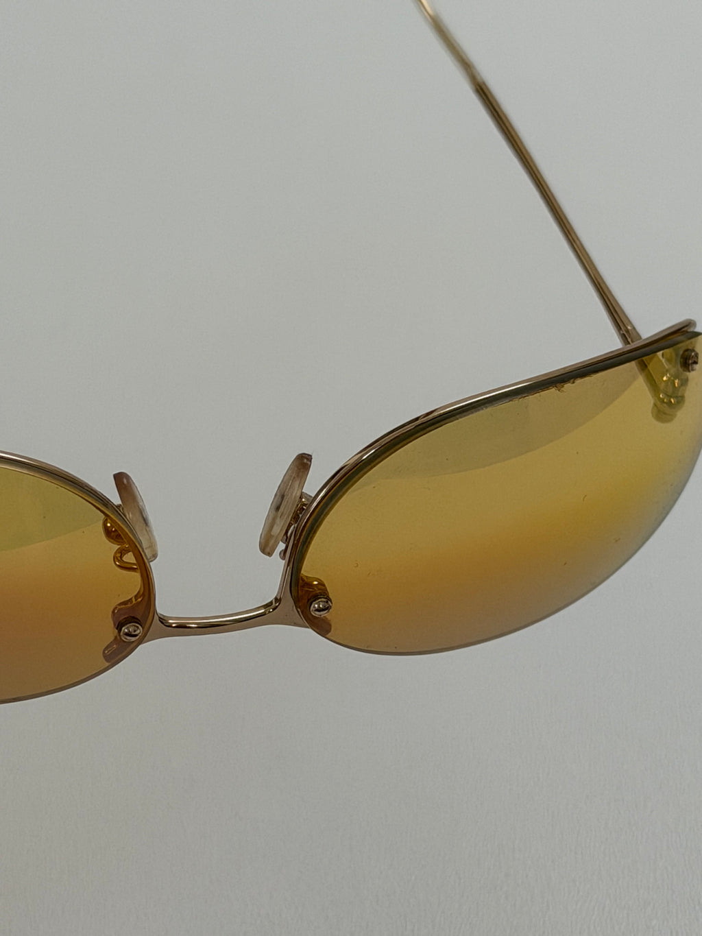 Gradient Sunglasses Gold