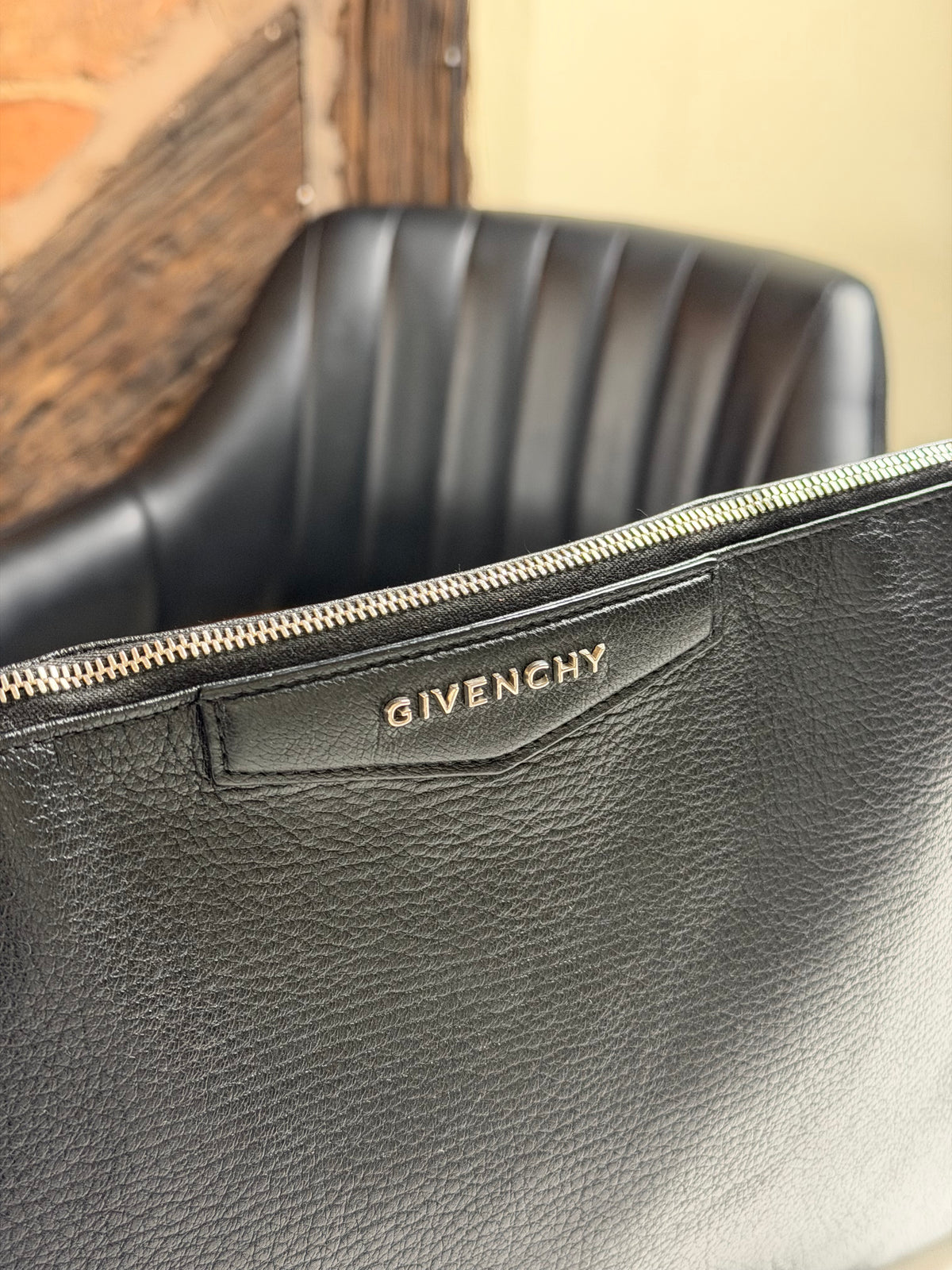Pre-Owned Givenchy Leather Clutch Large Wallet Pouch Silver Hardware