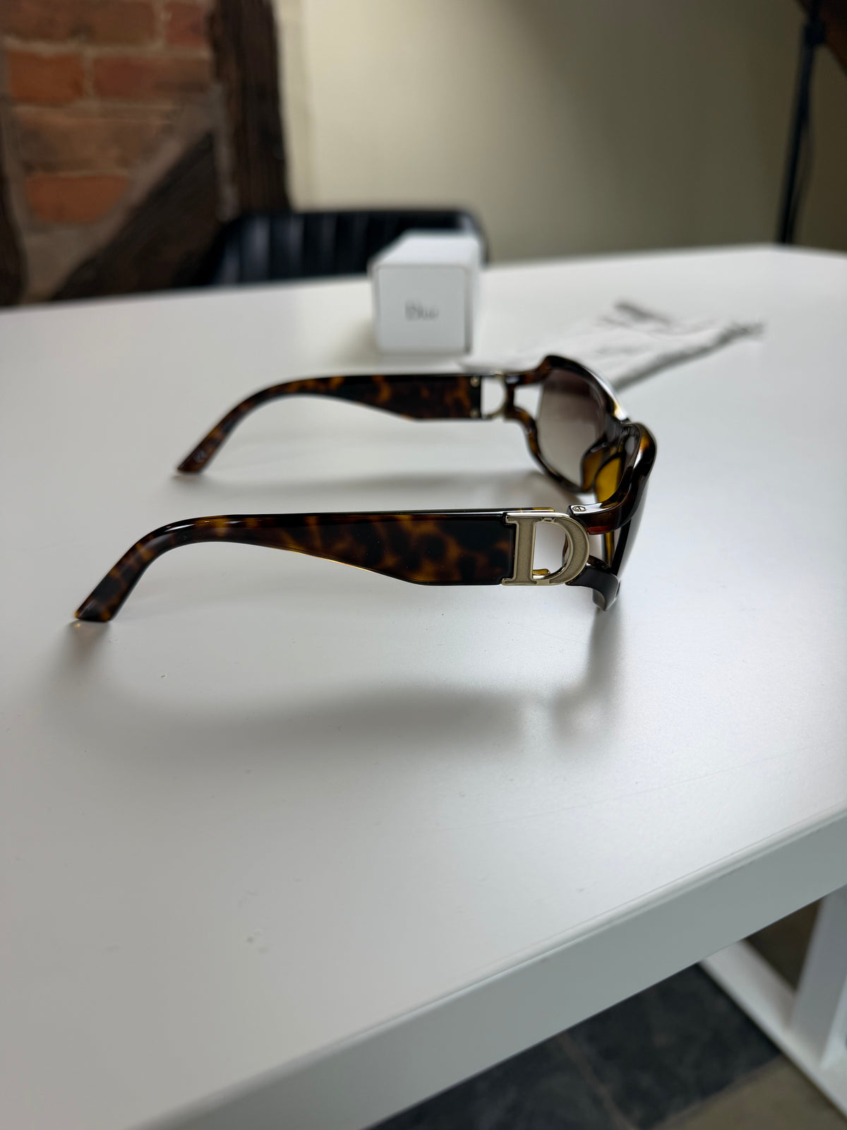 Pre-Owned Dior D Sunglasses Translucent Tortoise Acetate