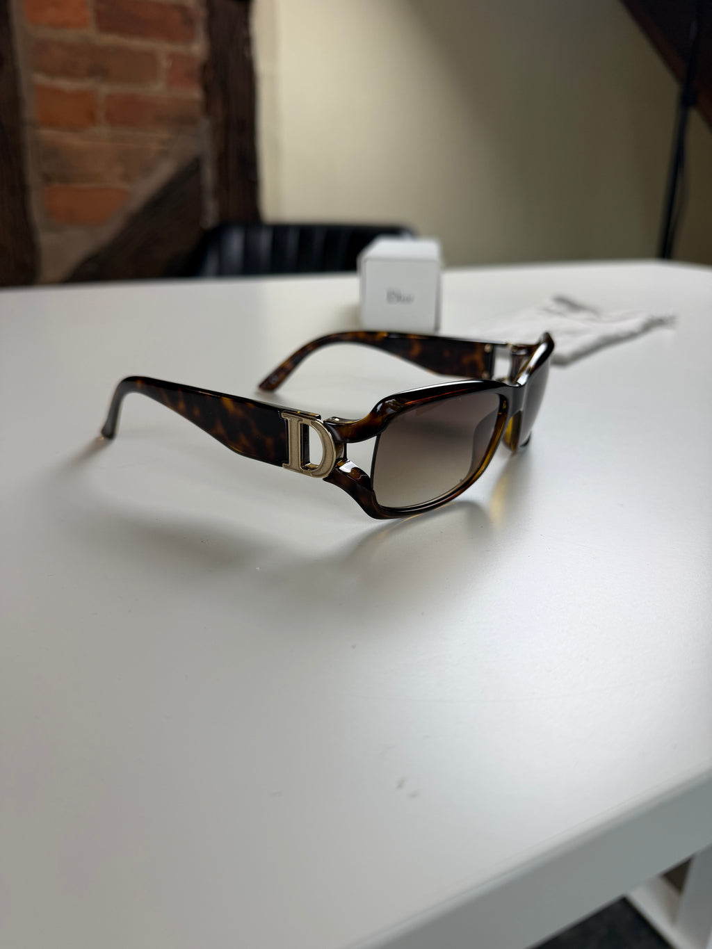 Pre-Owned Dior D Sunglasses Translucent Tortoise Acetate