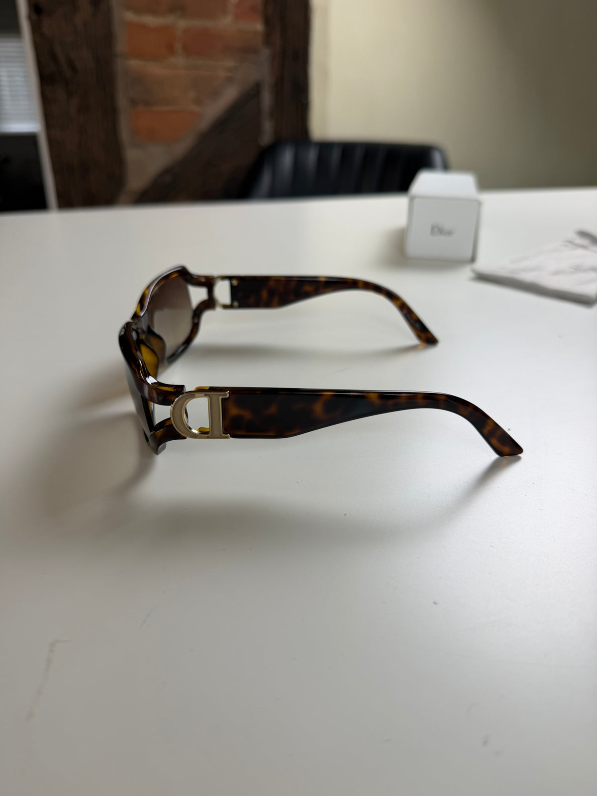 Pre-Owned Dior D Sunglasses Translucent Tortoise Acetate
