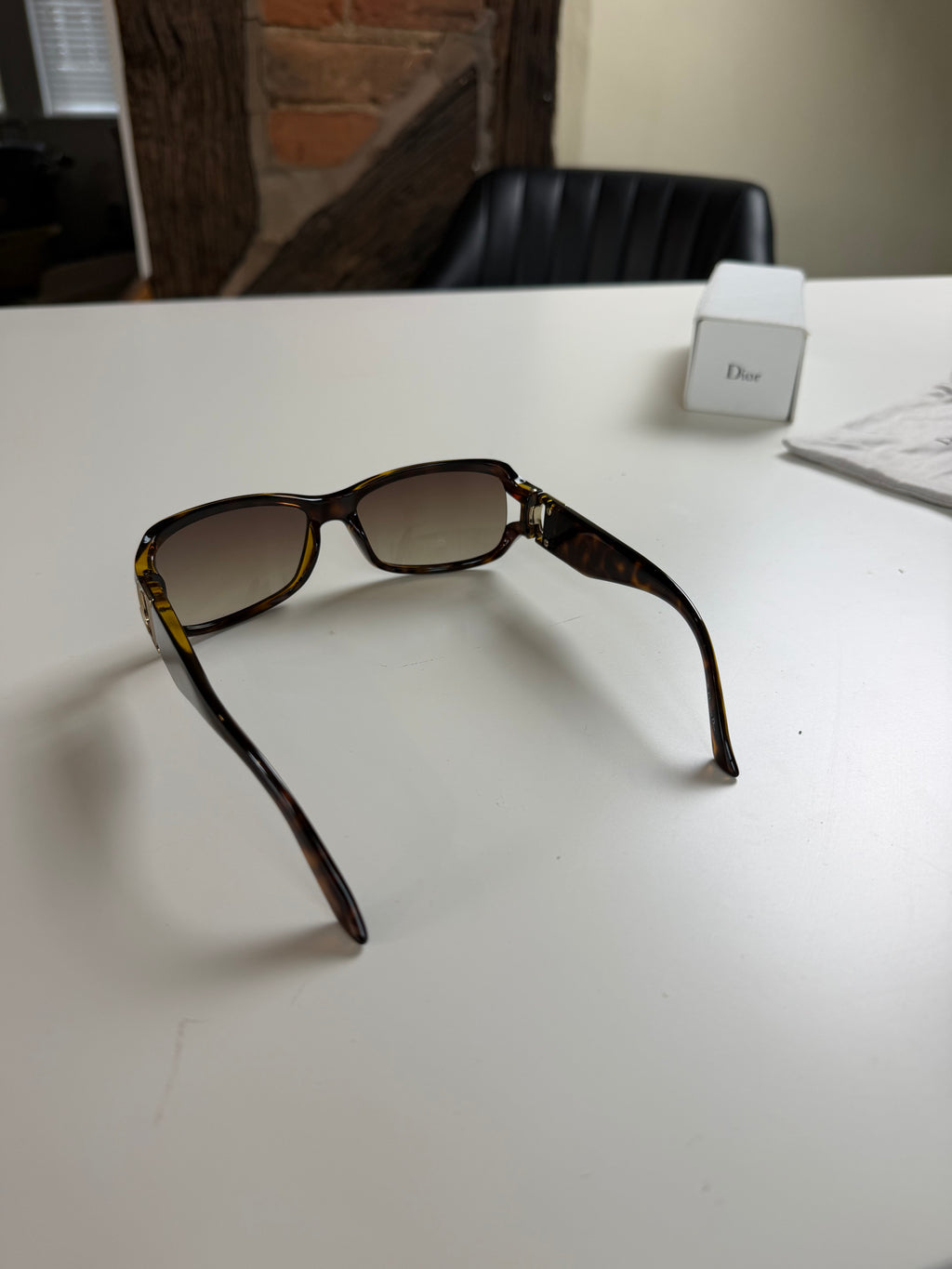 Pre-Owned Dior D Sunglasses Translucent Tortoise Acetate