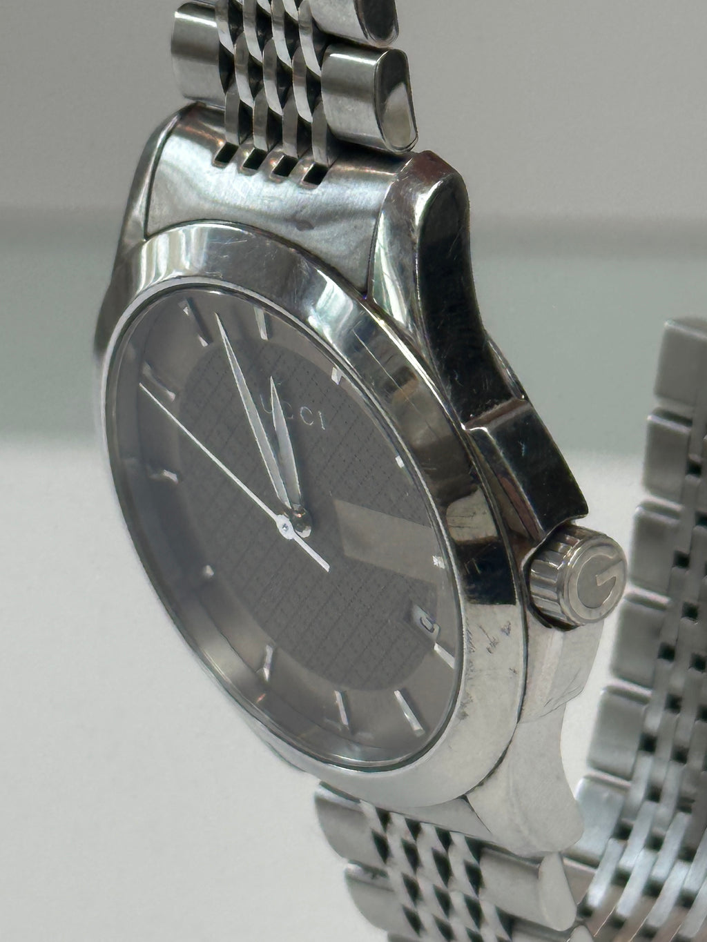 Gucci Pre-Owned Men’s Watch -  Timeless 38mm
